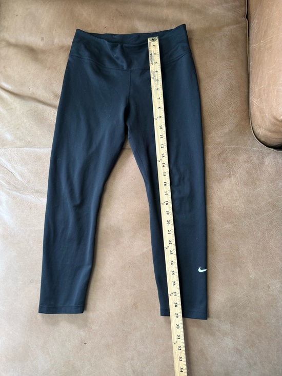 Nike Dri-Fit Cropped Black Leggings Women’s Size Medium - Picture 2 of 7